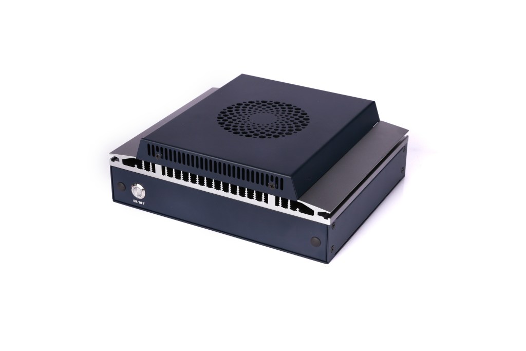 Fanless industrial PC for wind turbine systems