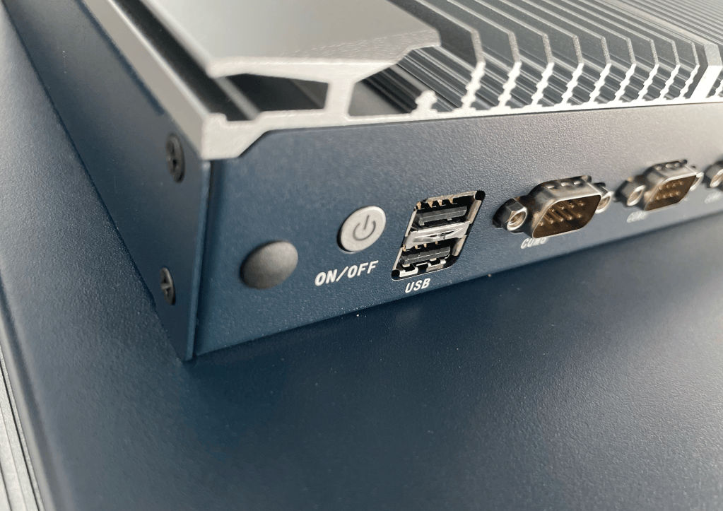 IP65 Fanless panel pc